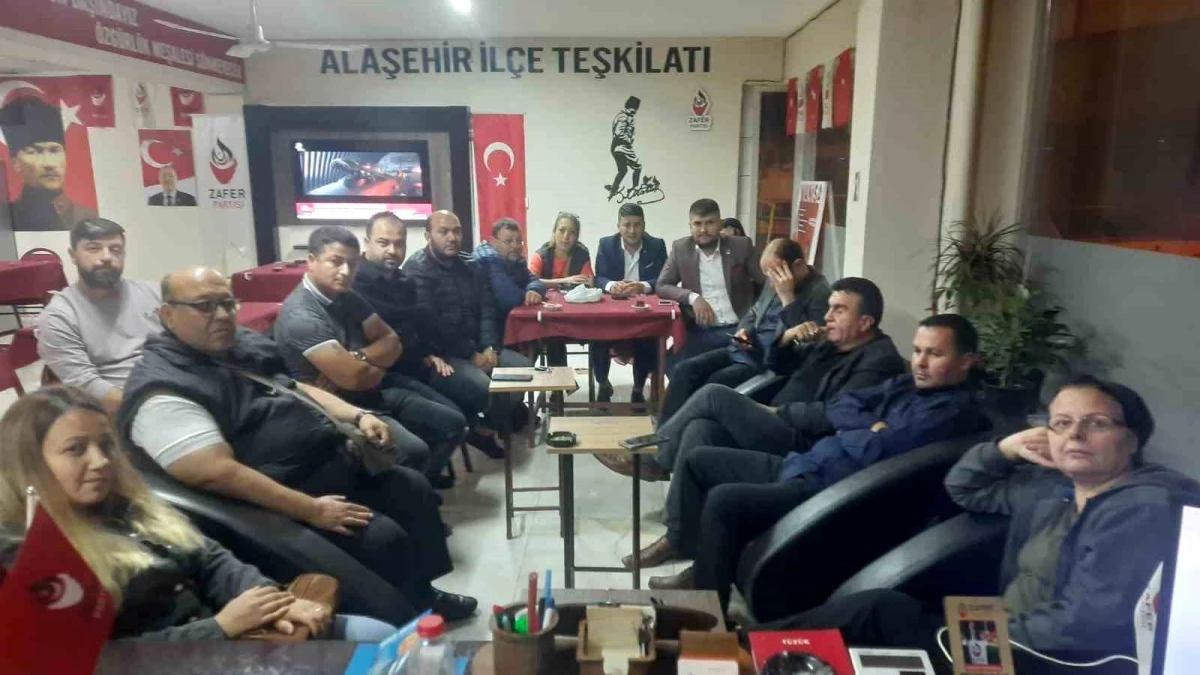 zafer-partisi-alasehir-ilce-baskani-ve-yonetimi-istifa-etti-KUFJnzXs.jpg