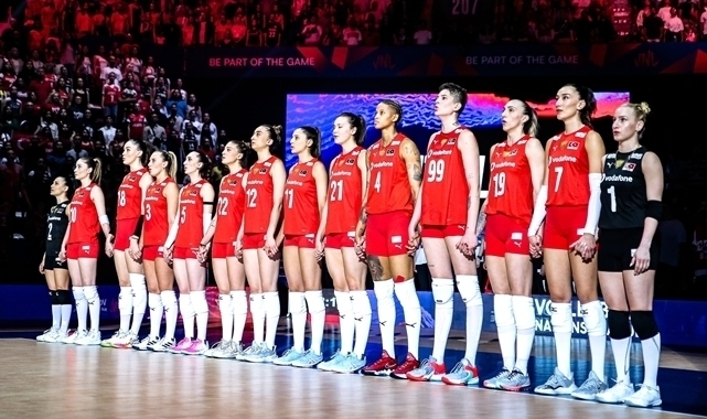 filenin-sultanlari-yari-finalde-cin-ile-karsilasiyor-2894