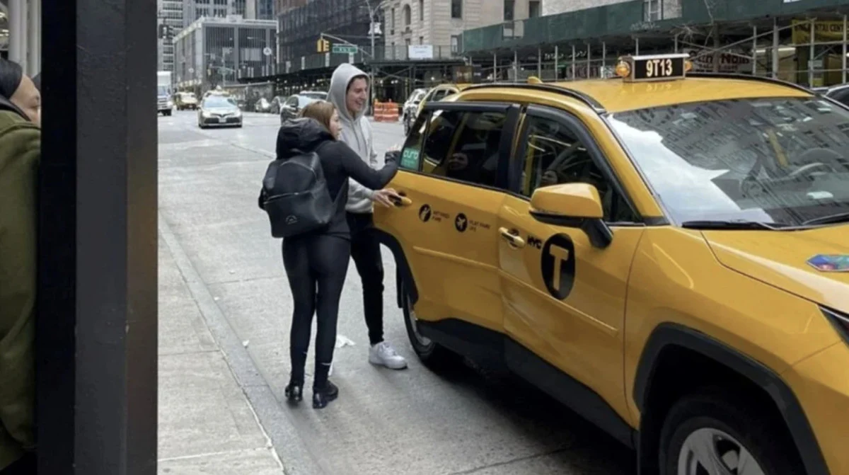 “Timur Cihantimur’un İade Davasında Gelişmeler: Duruşma İleri Tarihe Ertelendi, Eylem Tok’un Tutukluluğu Devam Ediyor”