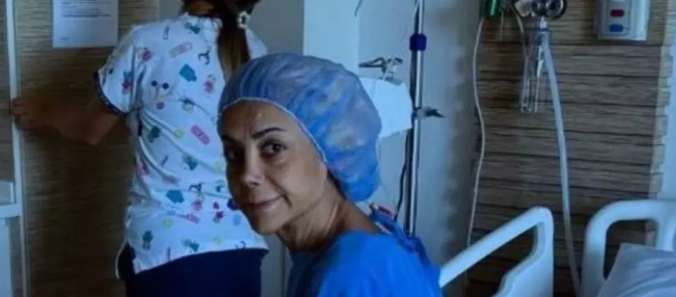 TANYELİ HASTA YATAĞINDAN İSYAN ETTİ: “TUVALETE GİDEMİYORUM!”