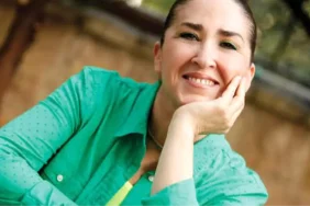 tumay-ozokur-imza-gununde-d-r-da-okurlariyla-10905030_7724_amp