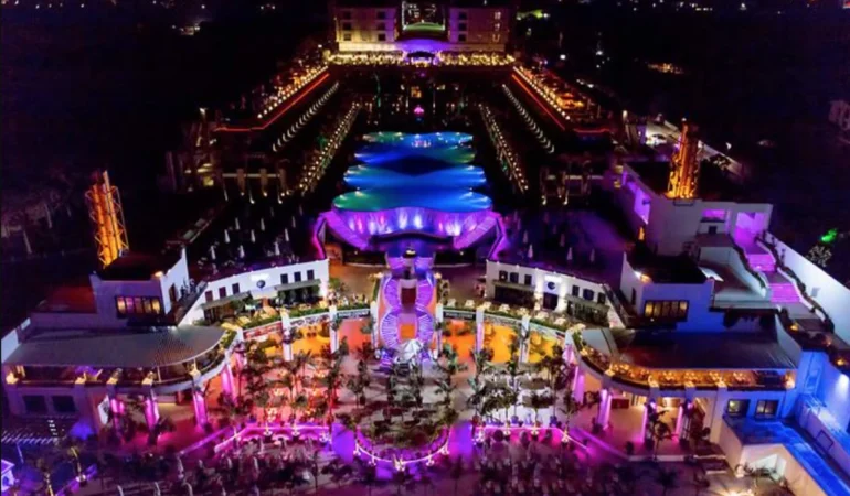 KKTC’DEKİ OTEL YÖNETİCİLERİNDEN ŞARKICILARA KARŞI YENİ ÜCRET POLİTİKASI!