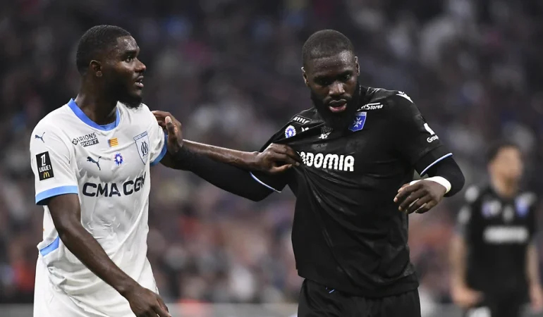 Fenerbahçe’nin Stoper Arayışında Fransız Çözümü: Lilian Brassier Gündemde