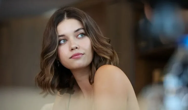 AFRA SARAÇOĞLU’NUN SAHNE TEPKİSİ GÜNDEM OLDU! FRAGMANDA GÖRÜNCE KENDİNİ TUTAMADI