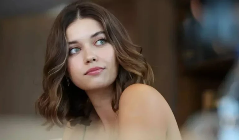 Afra Saraçoğlu’nun İddialı Dergi Çekimi Sosyal Medyada Olay Oldu