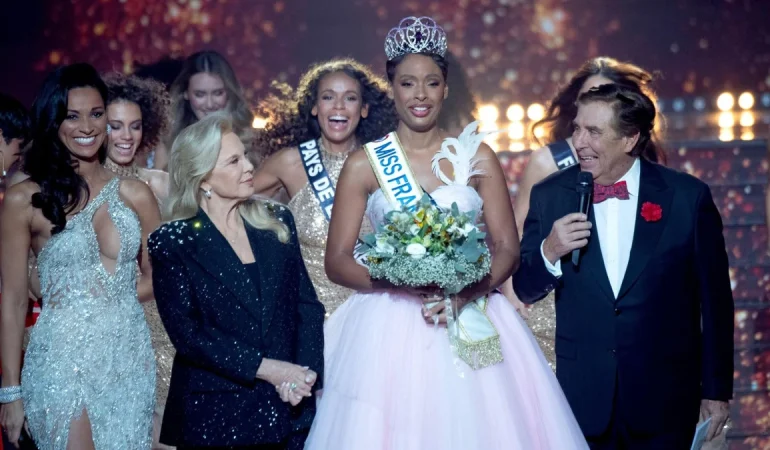 Fransa’da Tarihi An: 34 Yaşındaki Anjelik Angarni-Filopon Güzellik Kraliçesi Seçildi