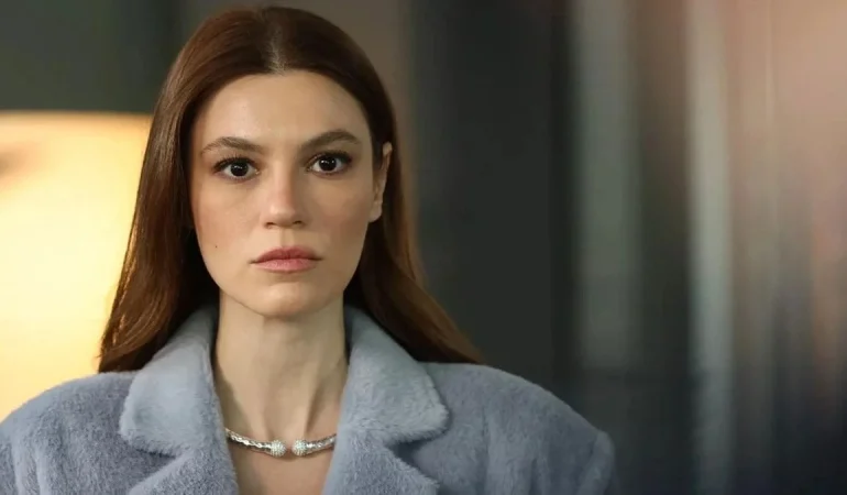 Bir Gece Masalı’nın Ceylan’ı Yüsra Geyik, Dantel Stiliyle Göz Kamaştırdı