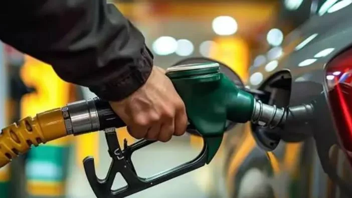 Araç Sahiplerine Uyarı: Benzin Fiyatlarına Zam Geliyor