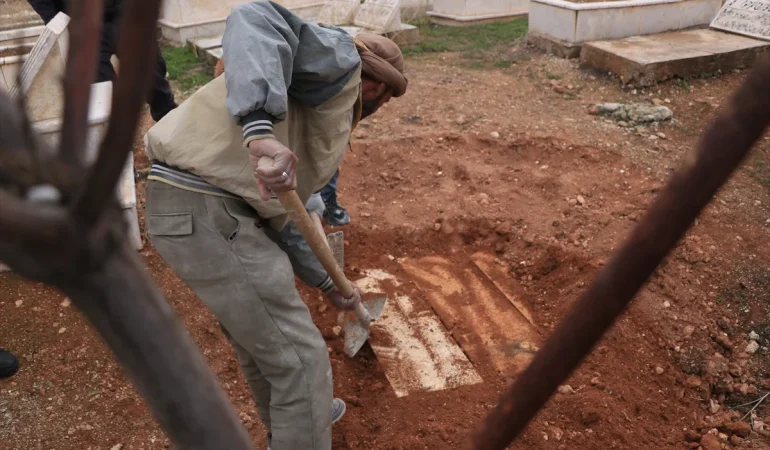 Suriye’de Bir Toplu Mezar Daha Ortaya Çıkarıldı: Halep’te 1500 Ceset