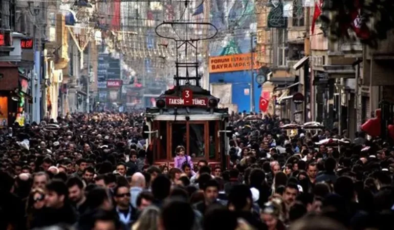 SON SEÇİM ANKETİ SONUÇLARI AÇIKLANDI! CHP’NİN HANGİ ADAYI ERDOĞAN’I GEÇTİ?