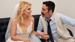 MUSTAFA ÜSTÜNDAĞ İKİNCİ KEZ BABA OLDU! MÜJDEYİ UMUT OĞUZ DUYURDU