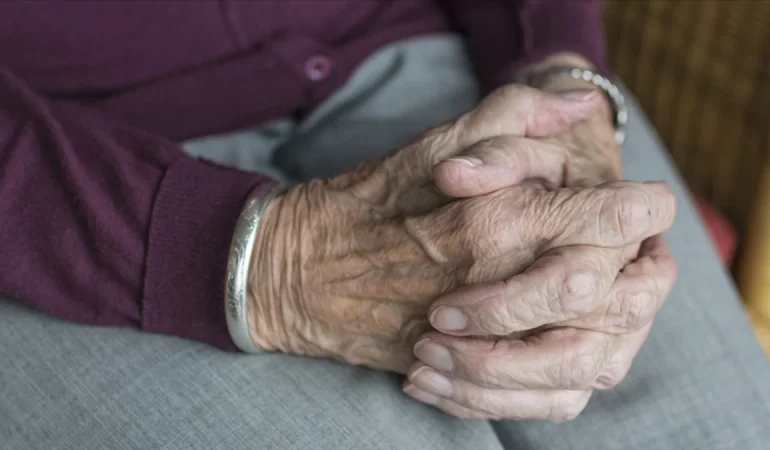 TÜRKİYE’DE YAŞLI NÜFUS 9 MİLYONU AŞTI: ORAN YÜZDE 10,6’YA YÜKSELDİ