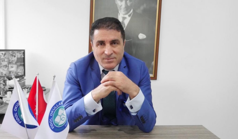 DİPLOMASI İPTAL EDİLEN PROFESÖRE, FİDOL OKULLARINDAN SÜRPRİZ TEKLİF