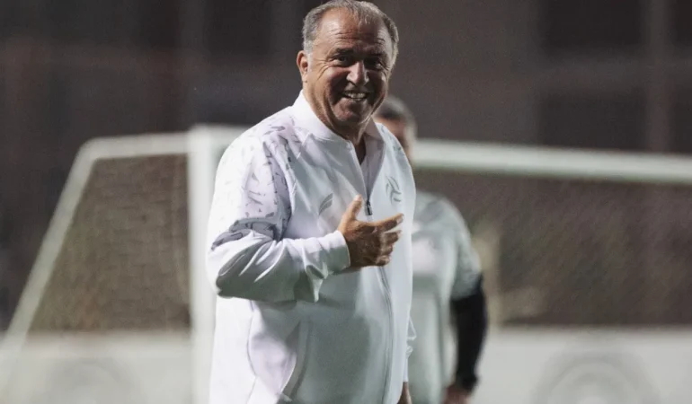 FATİH TERİM, SUUDİ ARABİSTAN’DA MART AYININ TEKNİK DİREKTÖRÜ SEÇİLDİ