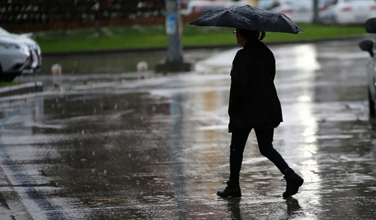 METEOROLOJİ’DEN ŞİDDETLİ YAĞIŞ UYARISI: SAAT VERİLDİ!