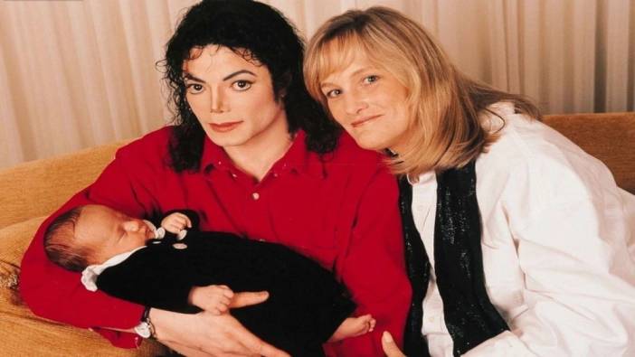 DEBBIE ROWE YILLAR SONRA ORTAYA ÇIKTI