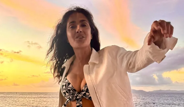 58 YAŞINDA TAŞ GİBİ: SALMA HAYEK’İN BESLENME SIRLARI