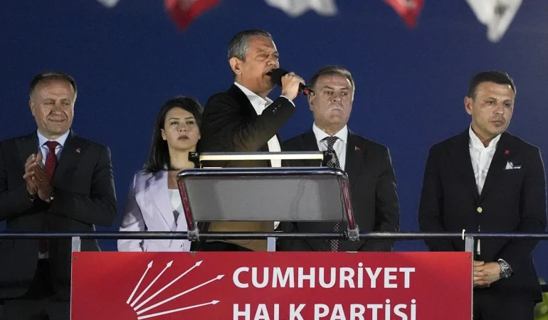 ÖZGÜR ÖZEL’DEN ASGARİ ÜCRET AÇIKLAMASI