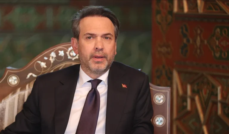 Bakan Bayraktar: Yaz Aylarında Elektrik ve Doğal Gaza Zam Yapılmayacak