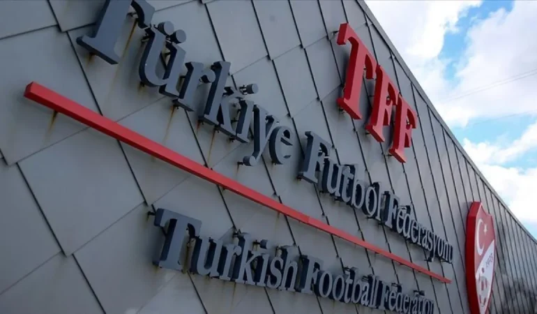 TFF’DE PFDK DEĞİŞİMİ: BAŞKAN VE ÜYELER İSTİFA ETTİ, YENİ BAŞKAN PINARBAŞI