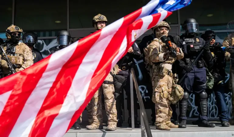 LOS ANGELES’TA TEHLİKE GEÇENE KADAR ORDU GÖREVDE