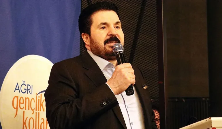 SAVCI SAYAN’DAN CHP OPERASYONLARINA ÇARPICI YORUM: “O SANDALYELERDE BİR CHP’Lİ BİLE KALMAYACAK”