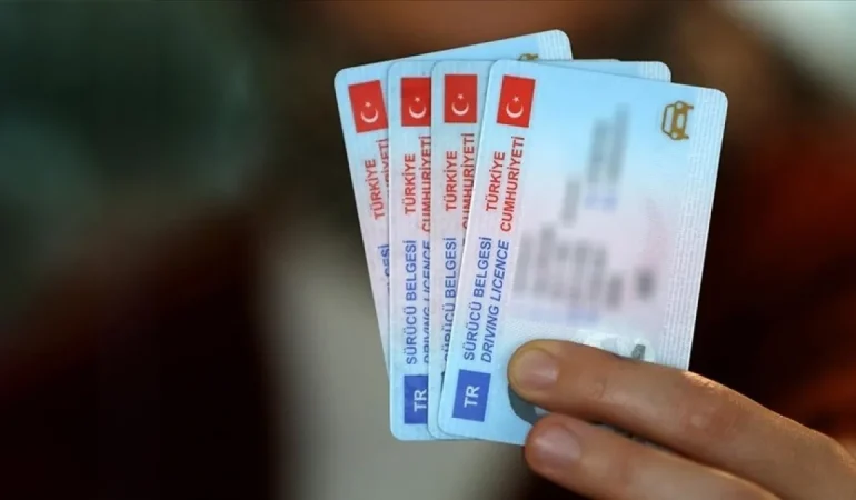 31 Temmuz Son Gün! Eski Ehliyet Sahipleri Bu Tarihi Kaçırırsa 7 Bin TL Ödeyecek